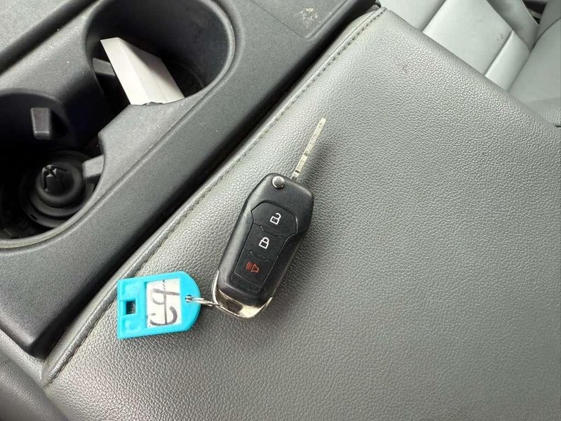 Ford F-150 Pickup Truck, 2024 – 4×4, SuperCrew, EcoBoost Power, Tow Package, Backup Camera,