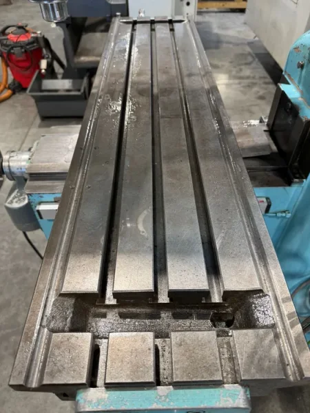 HURCO SM-1 Vertical Milling Machine 3 H.P. DRO #8151