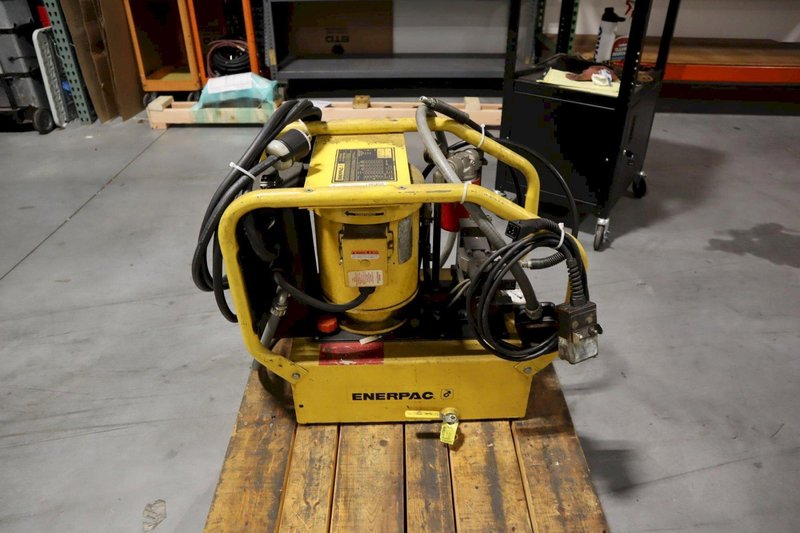 Enerpac GPER5420GFH Electric Hydraulic Pump Unit, 10,000 PSI with 5 Gallon Oil Tank- Auction Item