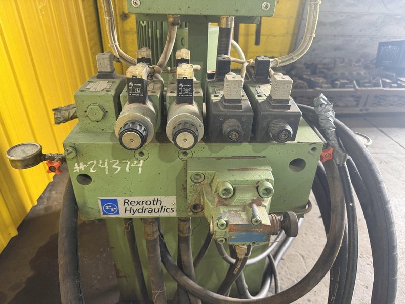 2001 BERCO PT250 TRACK PRESS WITH WTC TRACKMASTER IMPACT WRENCH &amp; CONVEYOR: YOBRO #24374