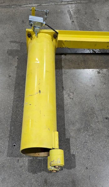300LB CAPACITY JIB CRANE ARM AND POST ONLY USED