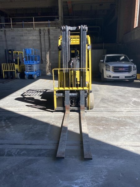 Hyster E70XN Electric Cushion Tire Forklift, 2021 – 7,000 lb Capacity, Sit-Down Rider (2)