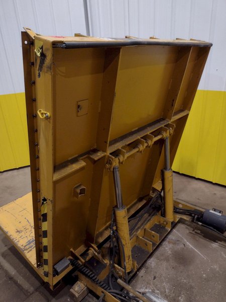 4,000 LB CAPACITY PRESTO ECOA MODEL HTT-C4-90-L-64060 ELECTRO-HYDRAULIC ELEVATING UPENDER: STOCK #19941