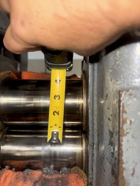 6&quot; WIDE X 4&quot; DIAMETER 2-HI STANDARD AMERICAN POWERED ROLLING MILL. STOCK # 0885925