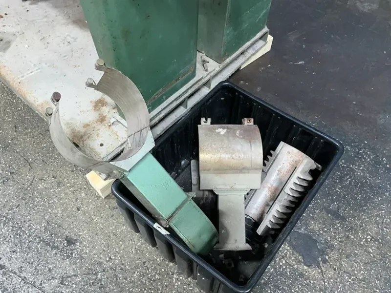 NRM CORPORATION EXTRUDER  -  PACEMAKER III