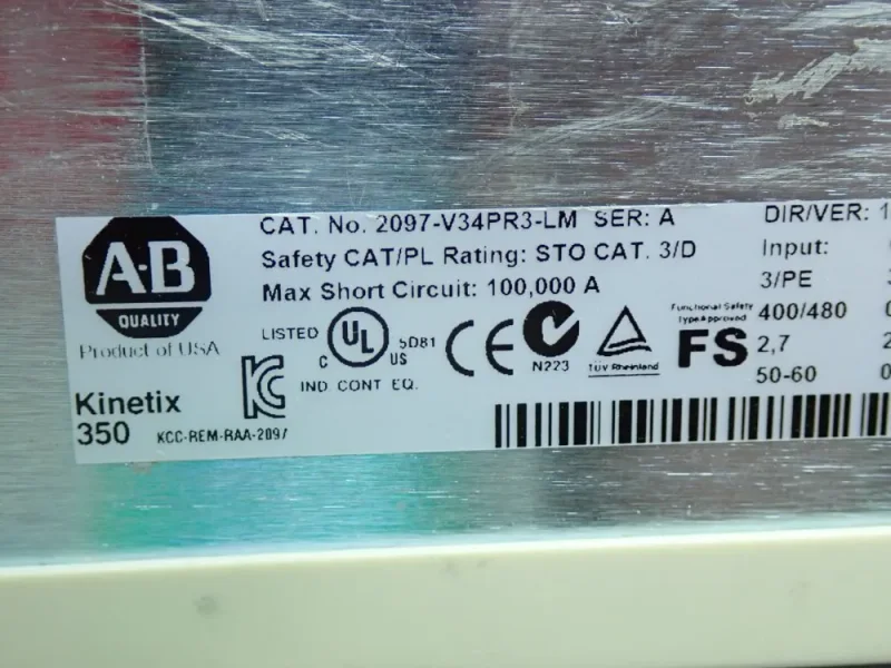 ALLEN BRADLEY 1.0KW, 2.0A OUTPUT, 2.7A INPUT KINETIX SINGLE-AXIS SERVO DRIVE  -  2097-V34PR3-LM