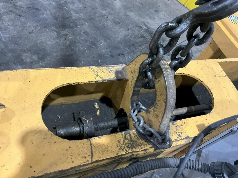 3 TON CALDWELL MODEL #60S-3-60 STRONG BAC POWERED MOTORIZED SHEET LIFTER: YOBRO #25899