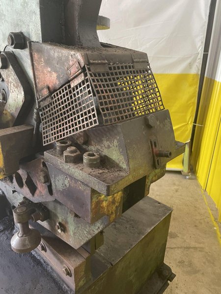 95 TON HILL ACME MODEL #6 HYDRAULIC IRONWORKER: STOCK #14712