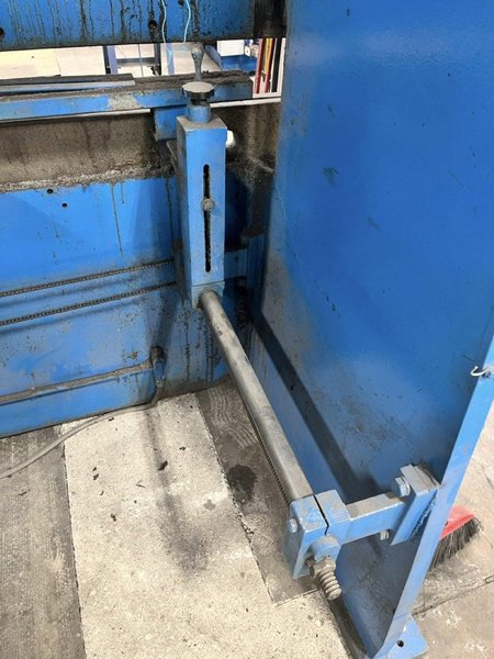 60/90 Ton Chicago Dreis &amp; Krump Press Brake, 1980