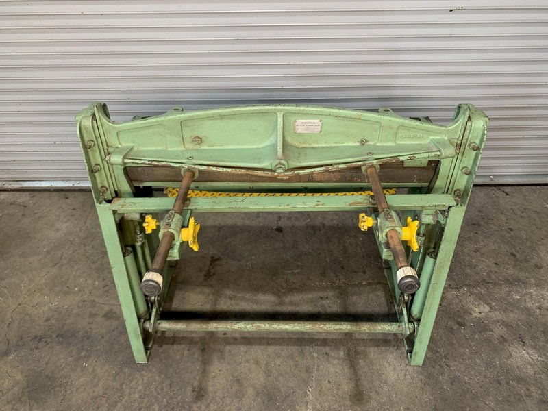 Pexto No. 137-L  Foot Squaring Shear