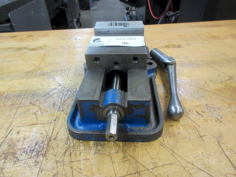 Kurt D40 4&quot; Machine Vise with Handle and Aluminum Jaws- Auction Item