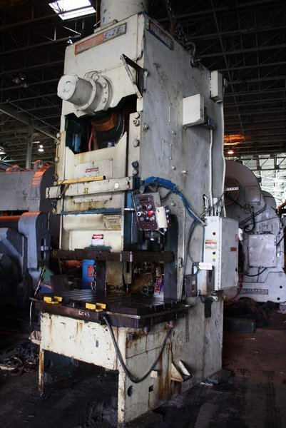 250 TON NIAGARA MODEL #E250 GAP FRAME PRESS: STOCK #68196