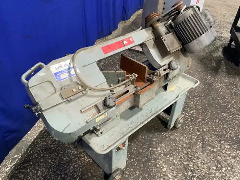 Lincoln 7” Cutting Capacity, 7”x12” Metal Cutting Band Saw - Rf80uc80a