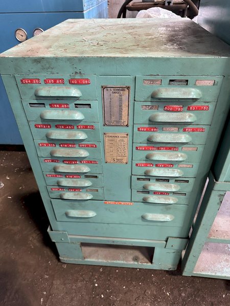 STRIPPIT MODEL 30/30 PUNCH TOOLING &amp; HOLDERS: STOCK #15900
