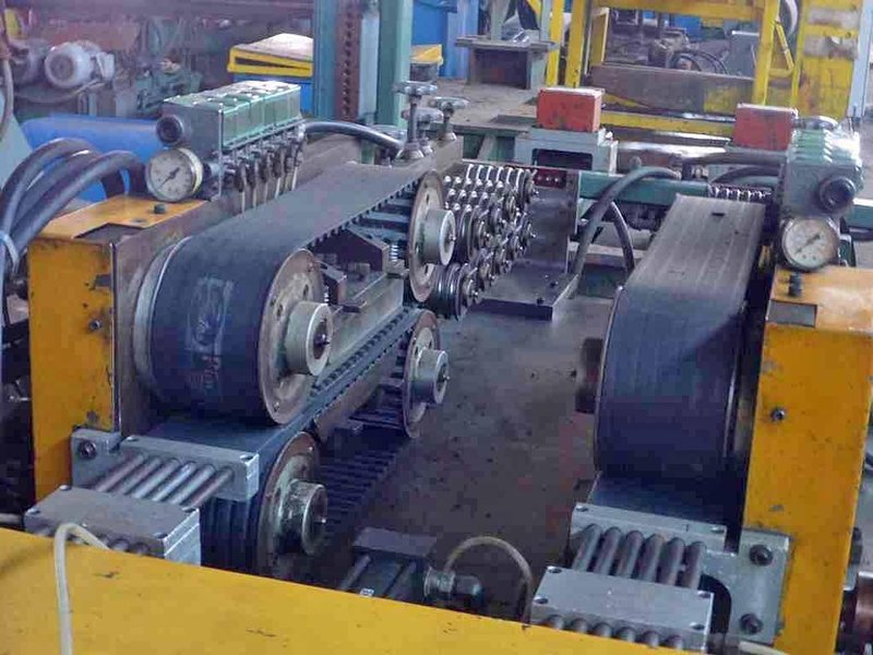 BURR OAK DOUBLE VERTICAL HAIRPIN BENDER STOCK #3061