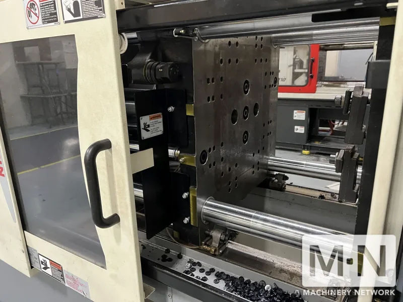 121 TON 3.4 OZ NISSEI MODEL FNX110III-12A INJECTION MOLDING MACHINE MFG 2018