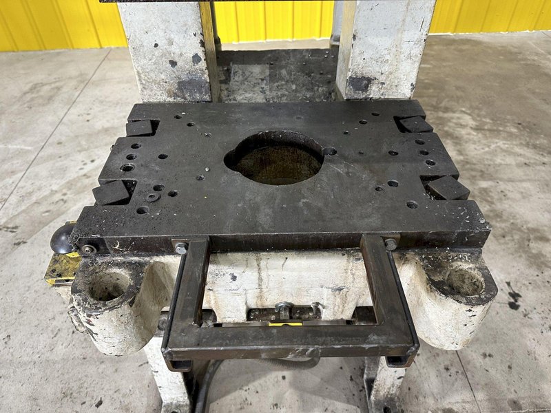 32 TON MINSTER MODEL #4 OBI PRESS, 4" STROKE: STOCK #20172