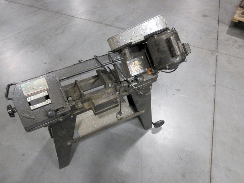 Chicago Forge 4-1/2" Horizontal Bandsaw, 45 Degree Miter, 3 Speed, 110V Single Phase- Auction Item