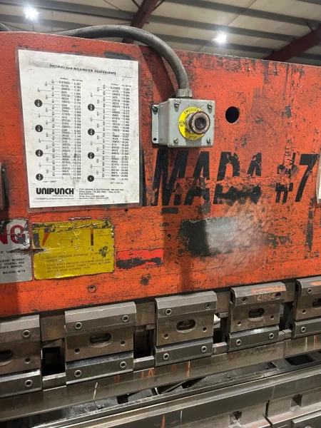 50 TON AMADA RG50 CNC HYDRAULIC PRESS BRAKE: YOBRO #24848