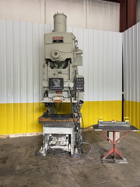 100 TON NIAGARA MODEL #E-90-S GAP FRAME PRESS, 4.5&quot; STROKE: STOCK #15062