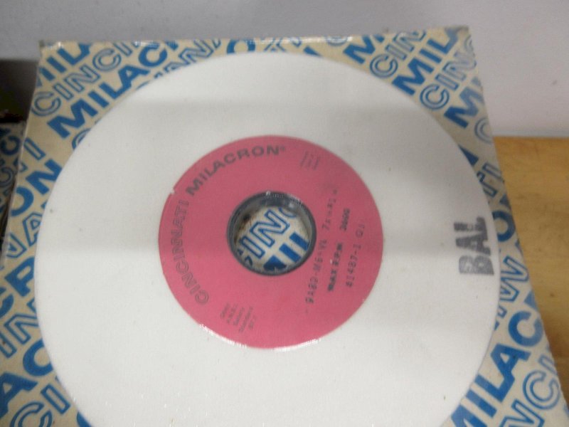 Cincinnati Milacron Surface Grinding Wheelsk | (23pcs) 7" x 1/2" x 1-1/4"  9A80-M6-VL **New In Packages**- Auction Item