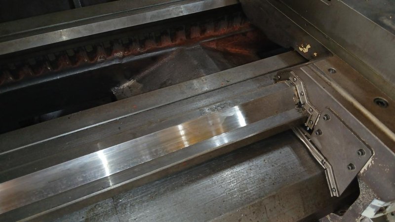 37.4″ x 156″ Hankook Protec 9NC 10″ Spindle Bore, Dual Chucks, 2006 – Chip Conveyor, 8 Station Turret