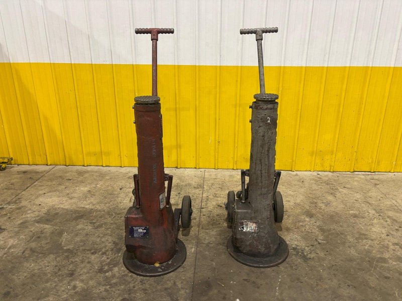 (2) 100 TON DUFF NORTON MODEL #144-CMJ AIR MOTOR JACKS, 30&quot; LIFT: YOBRO #24192