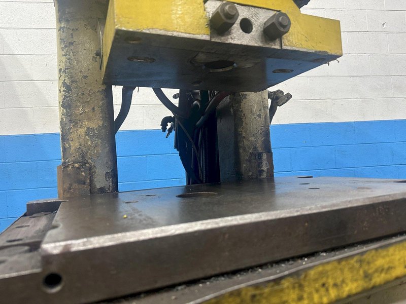32 TON MINSTER GAP PRESS  MODEL 1B-1-32: STOCK #77513