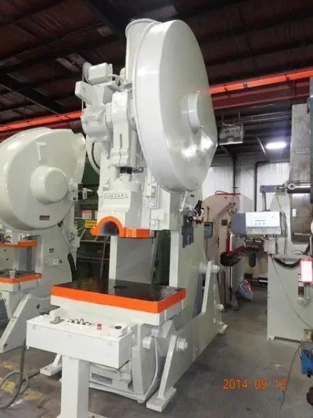 NIAGARA 150 TON, MODEL M150 GRD, S/N 41685, STOCK# 13278J