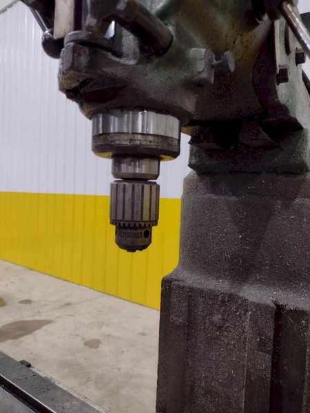 1.5 HP BRIDGEPORT SERIES I VERTICAL MILL &amp; DIGITAL READ OUT MILLING MACHINE: STOCK #20706