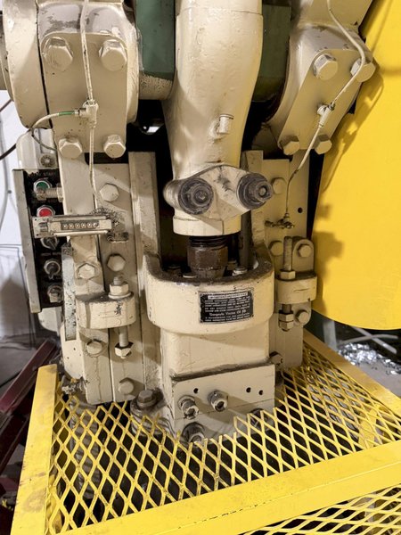 32 TON MINSTER NO.4 OBI STAMPING PUNCH PRESS. STOCK # 0760026