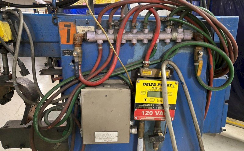 BRITISH FEDERAL 360 KVA SPOT WELDER 100 THERMAL KVA 440 VOLT USED