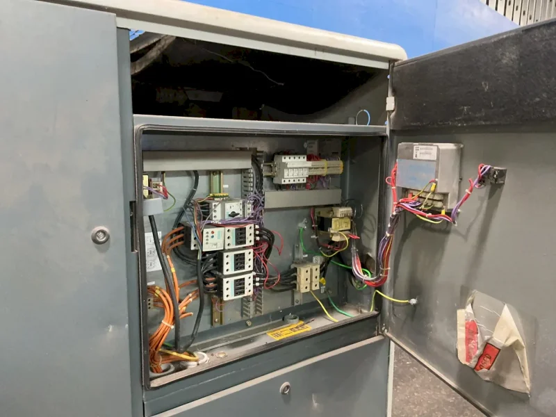 ATLAS COPCO 50 HP AIR COMPRESSOR   -  GA 37
