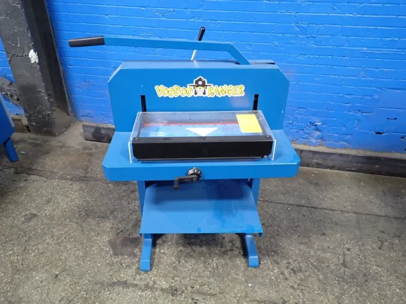 DAHLE 18" X 19" PAPER GUILLOTINE  -  848
