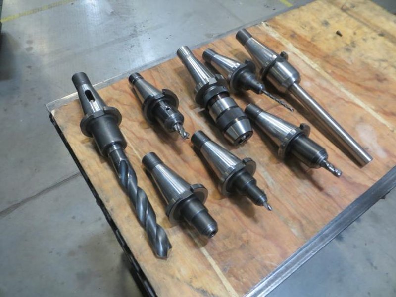 40 Taper Tool Holders (8)- Auction Item