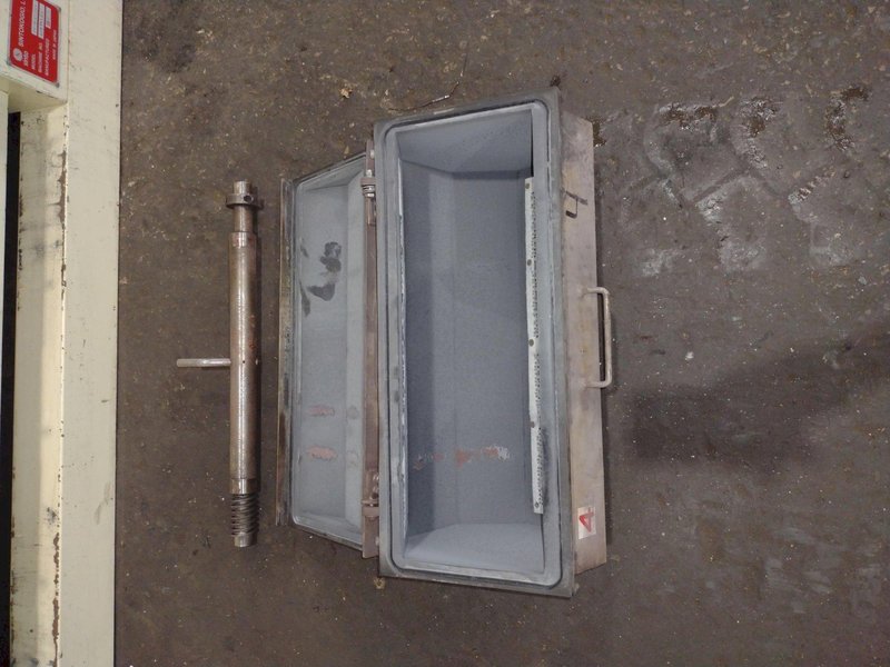 SINTOBRATOR MODEL #EC-2-P-008 CAROUSEL TYPE TUMBLING FINISHER: STOCK #18784