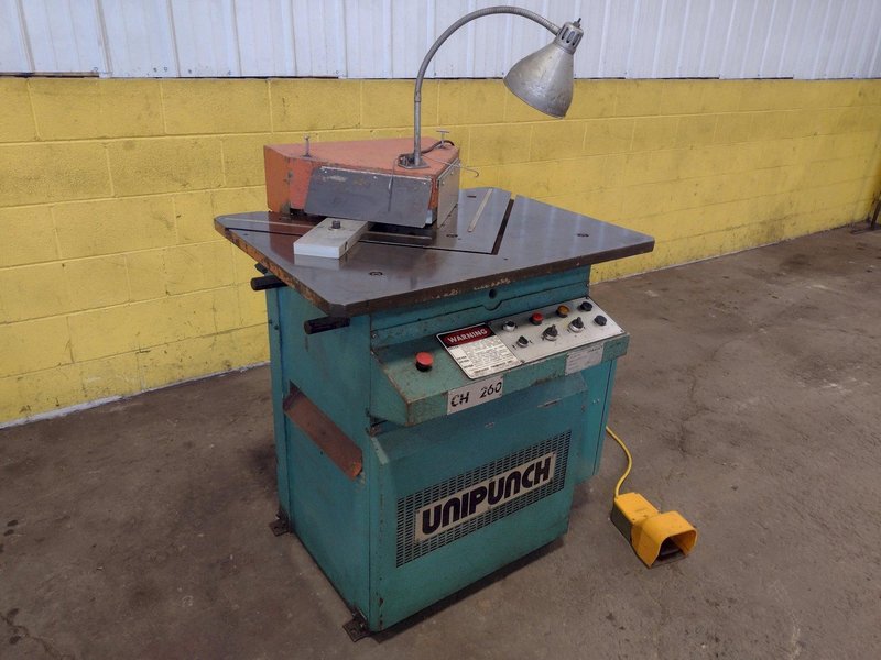10&quot; X 10&quot; X 3/16 UNIPUNCH MODEL COMACA CH 260 HYDRAULIC ANGLE NOTCHER: STOCK 17381