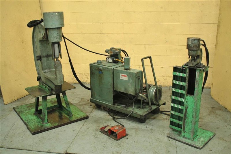 30 TON WHITNEY HYDRAULIC C FRAME FLANGE PUNCH: STOCK #56437