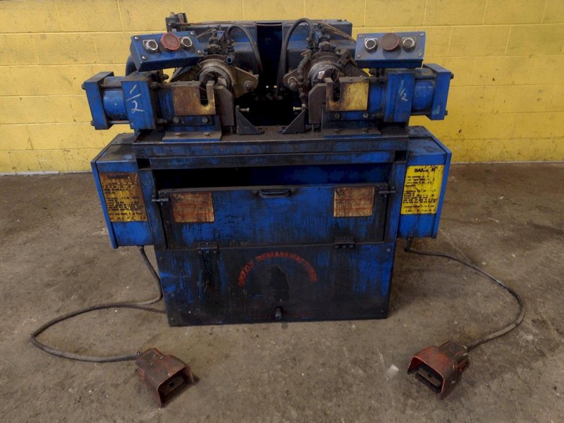 3/4&quot; (2) HEAD ASHLAND MODEL #100 PIPE THREADER WITH  LANDIS LANCO #6T HEADS: STOCK #18210