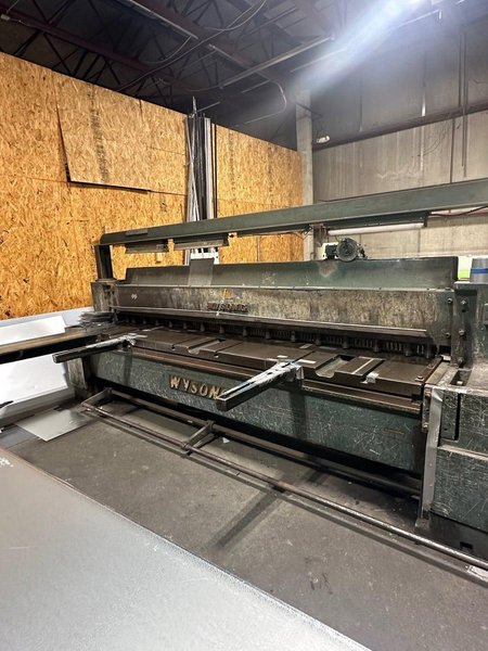 10 Gauge x 10′ Wysong 1010 Shear, 1956 – Backgauge