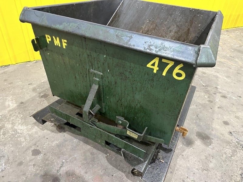 1/2 YARD (46" x 36" x 30") X 5000 LBS AMERICAN PORTABLE DUMP HOPPER ON CASTERS: STOCK 20072