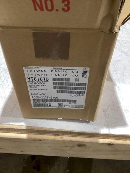 FANUC AC SERVO MOTOR A06B-2238-B100 NEW