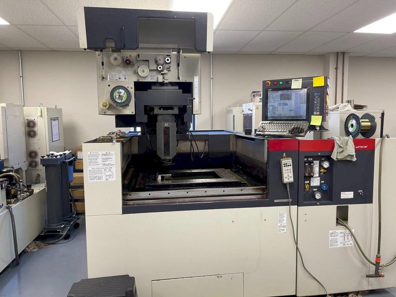Mitsubishi FA20S Advance CNC Wire EDM, 2009 – 4 Sided Table, Auto Wire Threading, Chiller, Fast Fill Pump, Adaptive Control, Hand Pendant Control, Auto Oiler