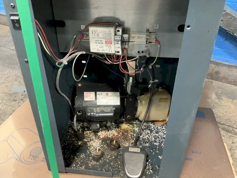 CHALLENGE 14” X 20” SINGLE CORNERING MACHINE  -  CMC-431B