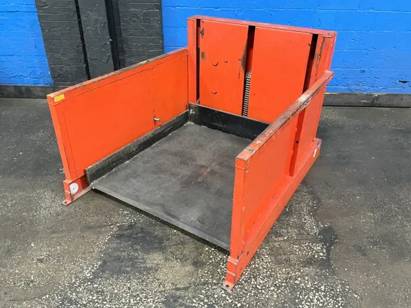 48" X 44" Drive On Pallet Lift
