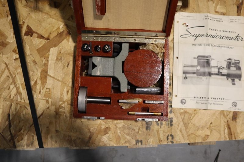 Pratt &amp; Whitney Measurement Machine, Electronic, Super-Micrometer- Auction Item