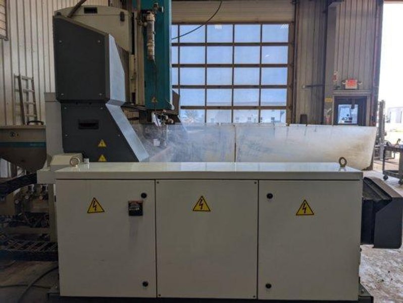 5′ x 10′ Flow Mach 300 Waterjet, 2019 – 60,000 PSI, 5 Axis
