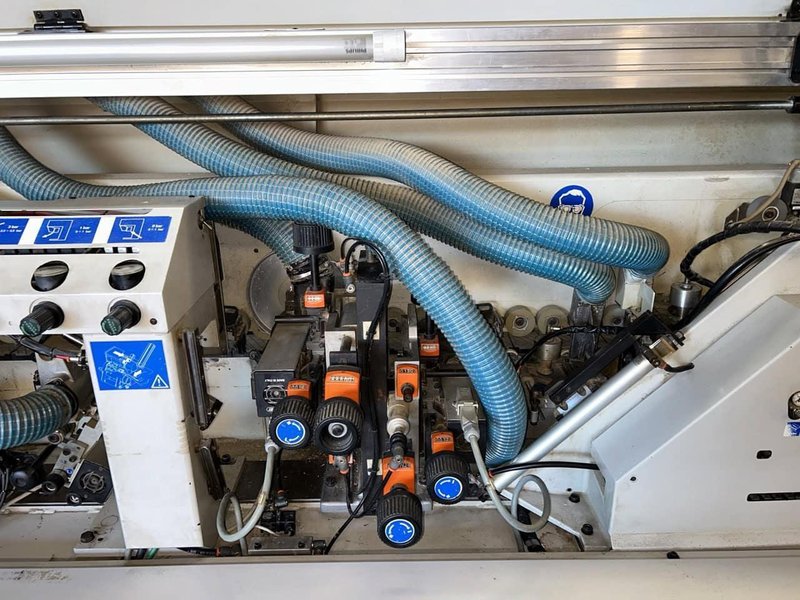 Biesse Polymac Akron 246 CNC Edgebander, 2005 – Corner Rounding, Pre Milling, New Motors, Under Power