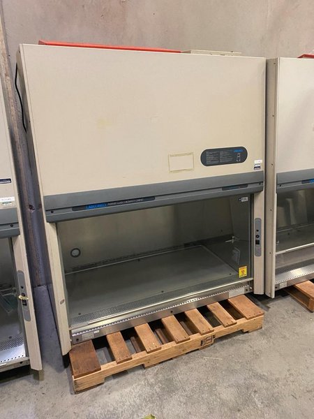 4′ Labconco Purifier Delta Series Biosafety Cabinet – Class II