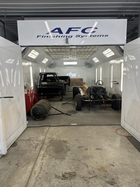 AFC Finishing Systems CP-1 Complete Paint Finishing Booth, 2013 – Spray Booth, Paint Mixing Room, Prep Bench with Curtains, Ventilation System
